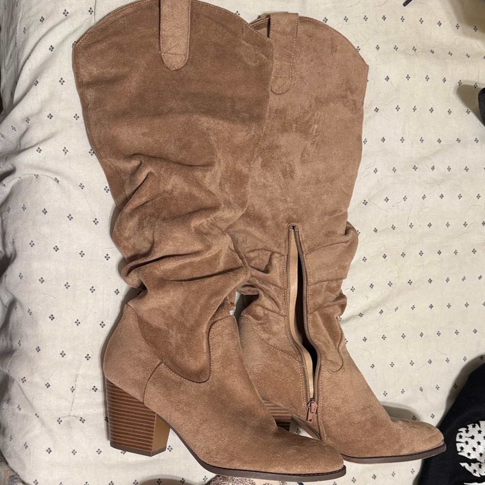 Tan Suede Women's Boots